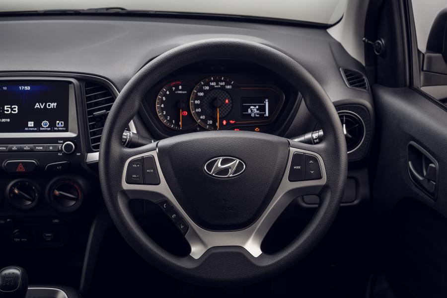 Панель приборов Hyundai Atos 2019 года  (ZA) (фото 18 из 19)